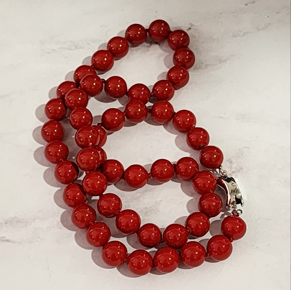 8mm Red Round Sea Shell Pearl Beaded Necklace 18in - Picture 3 of 13